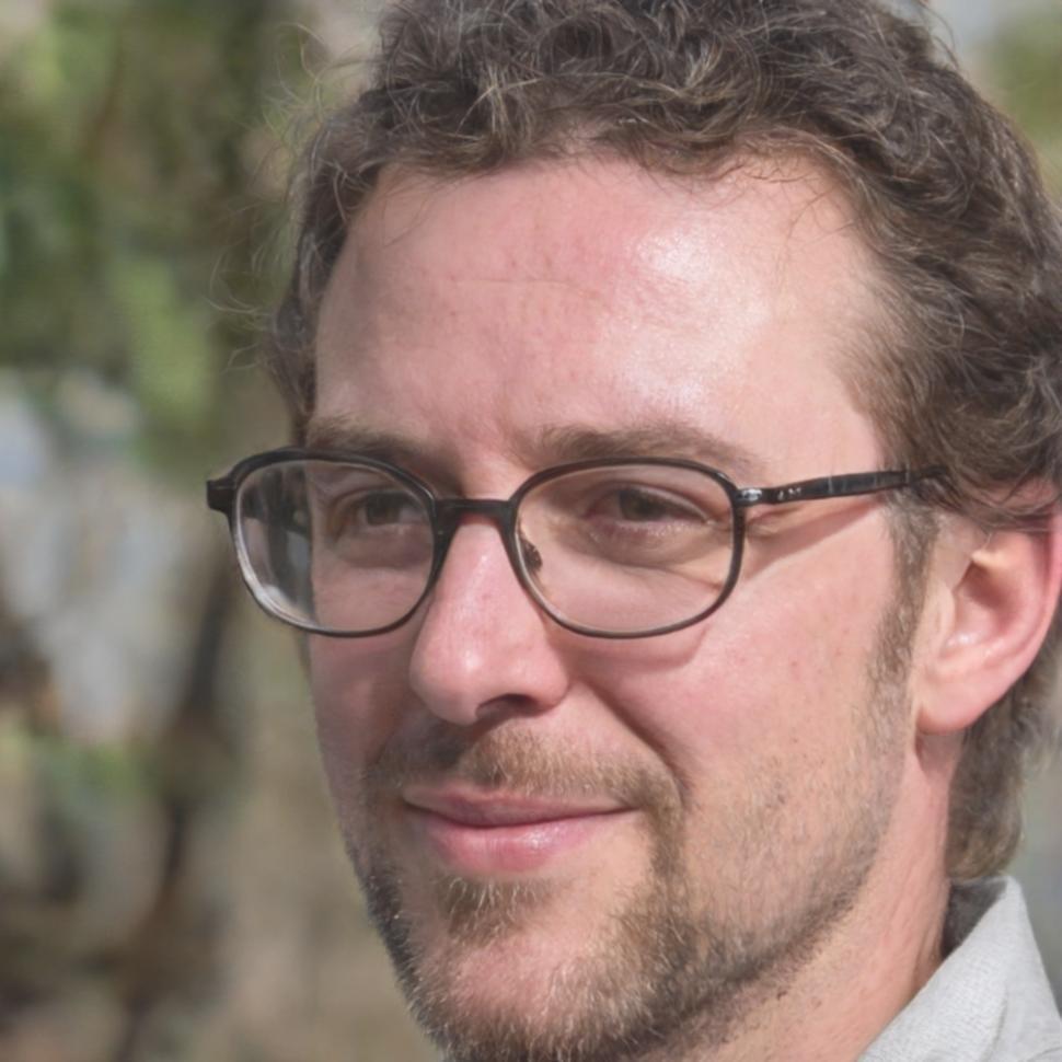 Leonhard Brückner, Gründer von zendryvia